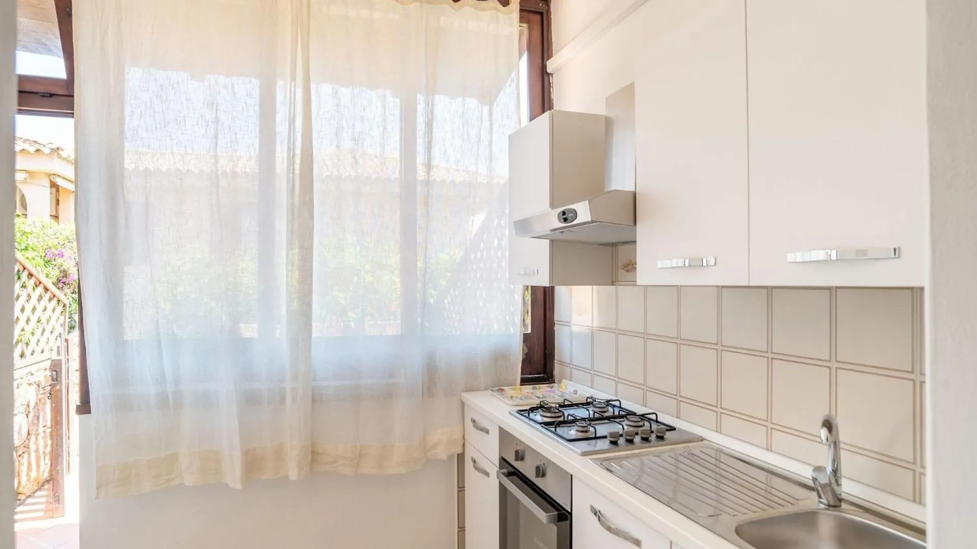 Apartment In Marinella Marinella