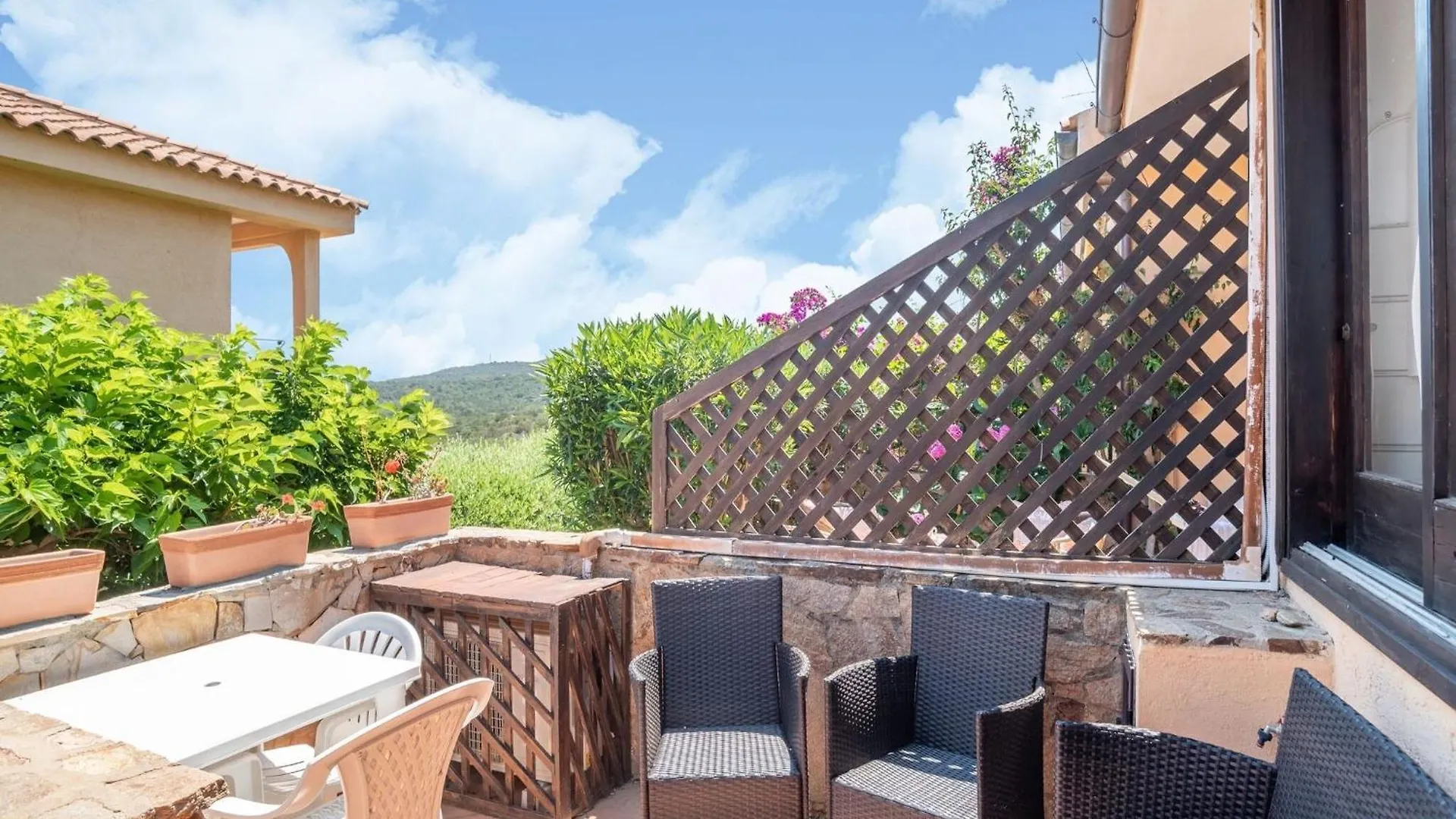 Apartment In Marinella Marinella