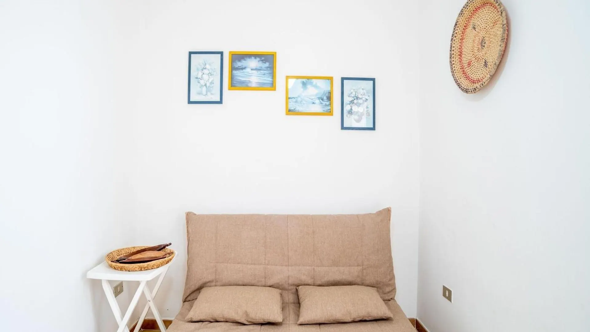 Apartment In Marinella Marinella