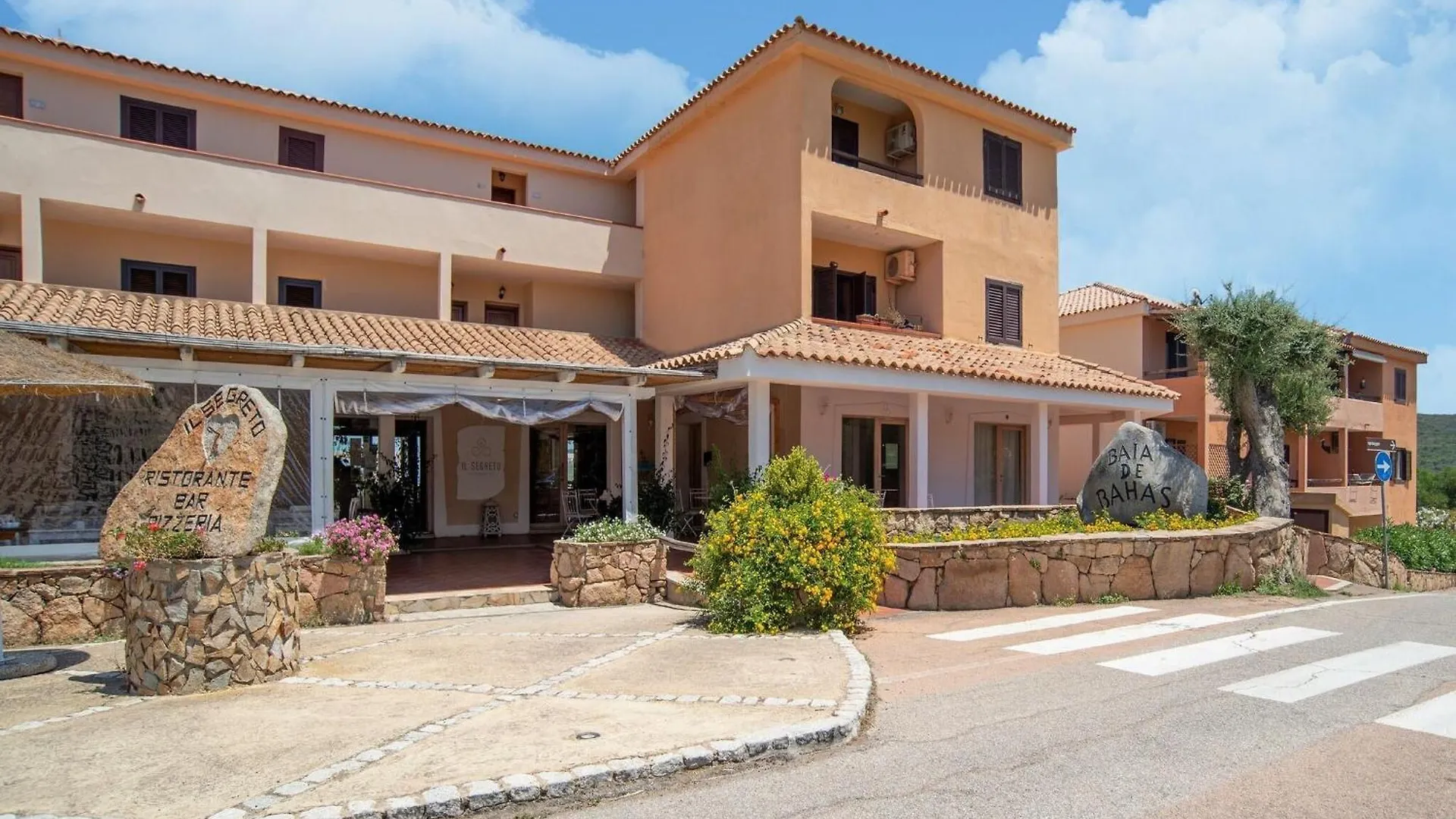 Apartment In Marinella Marinella  Italy